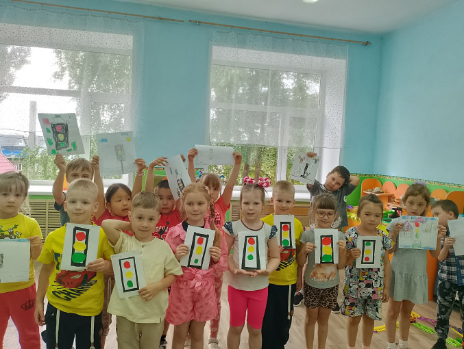 В старшей группе прошел День безопасности дорожного движения В старшей группе прошел День безопасности дорожного движения.